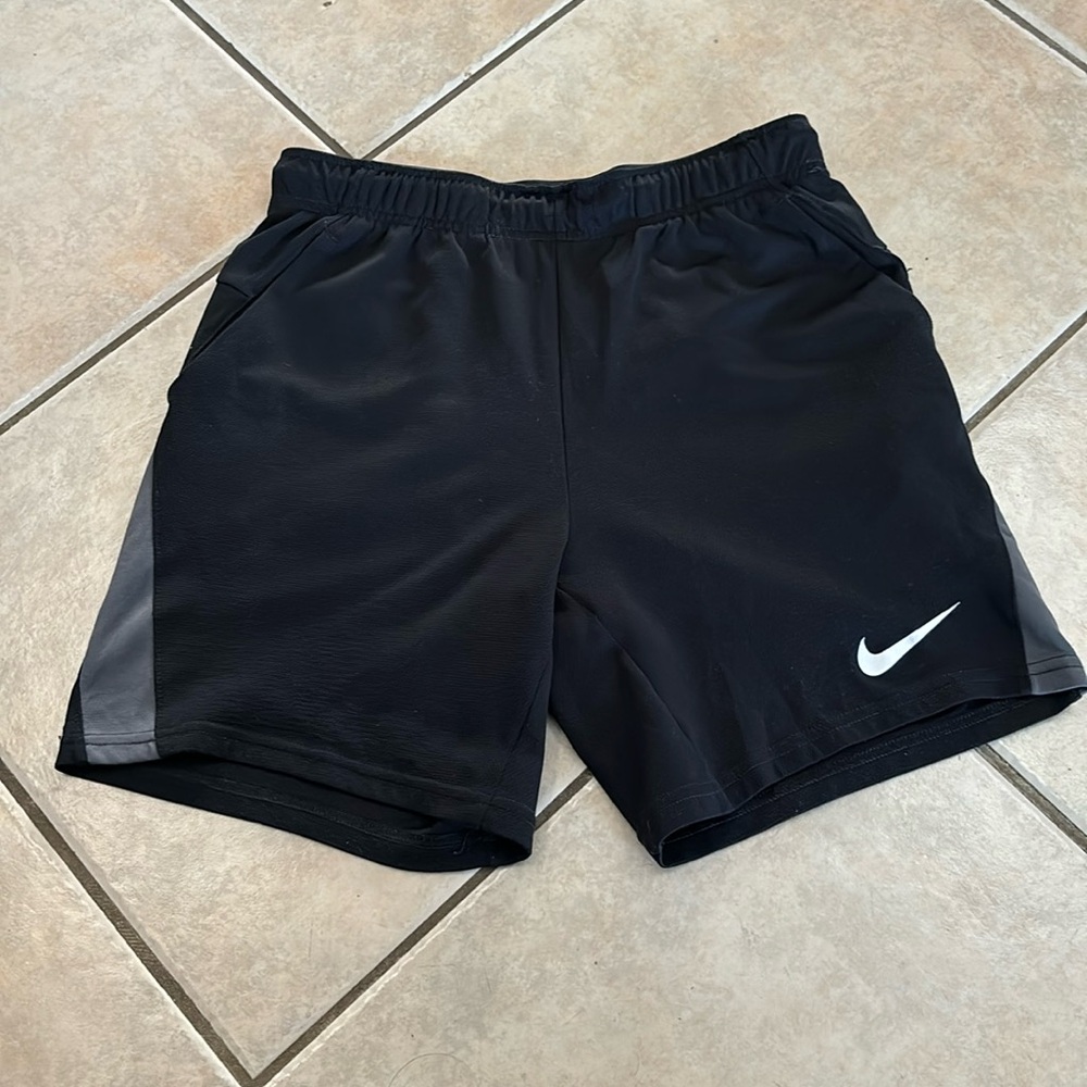 Nike dri fit shorts- Size Small